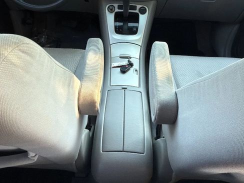 Used 2004 Toyota Highlander 2WD V6 image 31