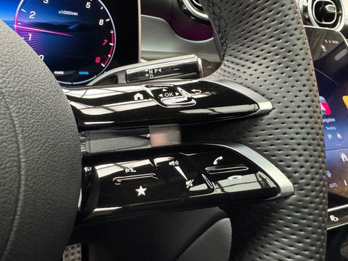 Used 2026 Mercedes-Benz GLC 300 GLC 300 image 17