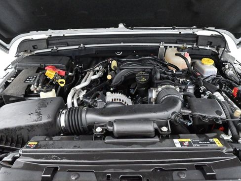 Used 2022 Jeep Wrangler Unlimited Rubicon w/ Cold Weather Group image 38