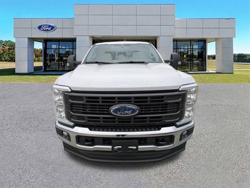 New 2026 Ford F250 XL AWD/4WD image 9