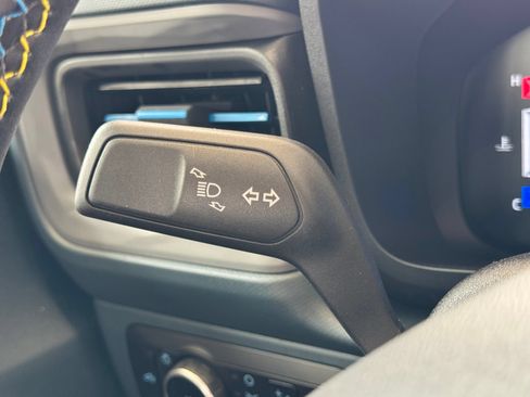 Used 2025 Ford Maverick Lobo AWD/4WD image 65