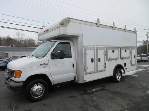 Used 2007 Ford E-450 and Econoline 450 image 1