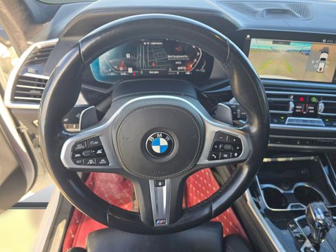 Used 2020 BMW X7 M50i image 12