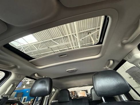 Used 2016 Jeep Compass High Altitude FWD image 19
