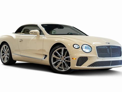 Used 2020 Bentley Continental GT V8 image 3