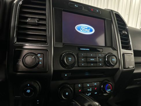 Used 2018 Ford F150 XLT w/ Equipment Group 302A Luxury image 11