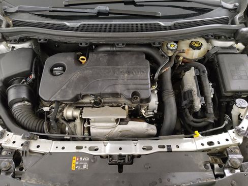 Used 2018 Chevrolet Cruze LS image 30