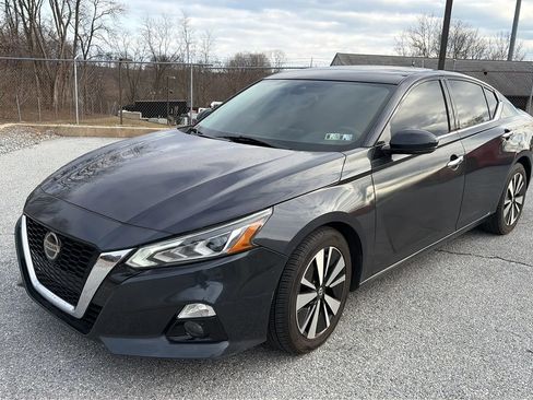 Used 2020 Nissan Altima 2.5 SV image 16