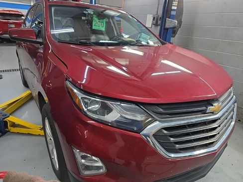 Used 2020 Chevrolet Equinox LT AWD/4WD image 3