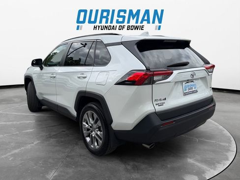Used 2024 Toyota RAV4 XLE Premium AWD/4WD image 4