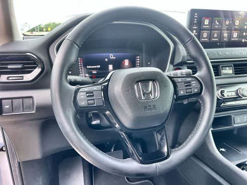 Used 2026 Honda Passport RTL image 17
