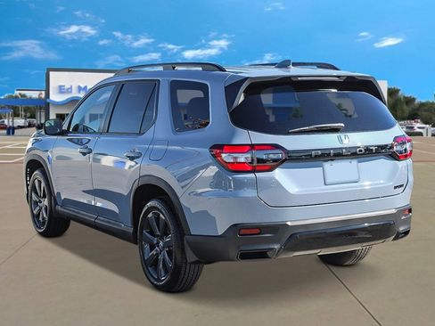 New 2026 Honda Pilot Sport image 2
