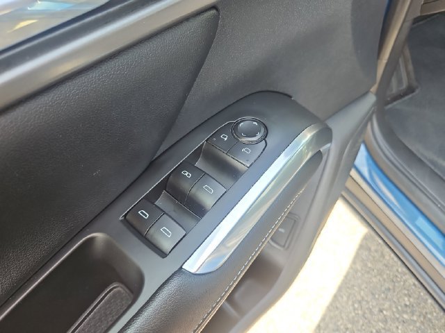 Used 2024 Chevrolet Traverse LT FWD image 12