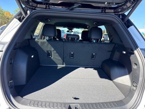 New 2026 Chevrolet Equinox LT w/ Convenience Package II image 16