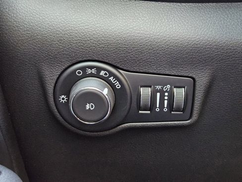 New 2026 Jeep Compass Latitude image 23