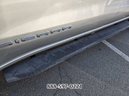Used 2022 GMC Sierra 1500 SLE w/ X31 Off-Road Package AWD/4WD image 2