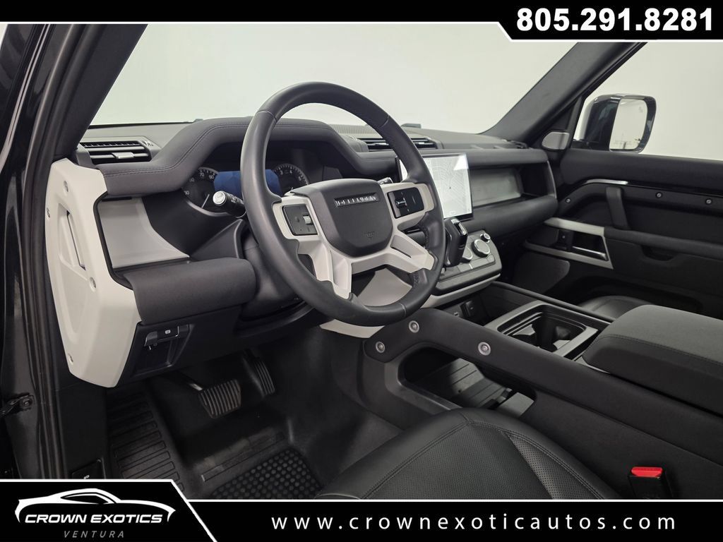 Used 2023 Land Rover Defender 130 SE AWD/4WD image 25