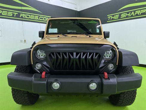 Used 2014 Jeep Wrangler Unlimited Sport w/ Quick Order Package 24S AWD/4WD image 3
