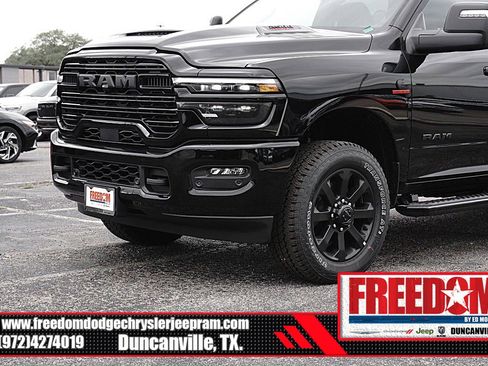 New 2026 RAM 2500 Laramie AWD/4WD image 38