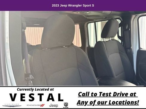 Used 2023 Jeep Wrangler Unlimited Sport AWD/4WD image 29