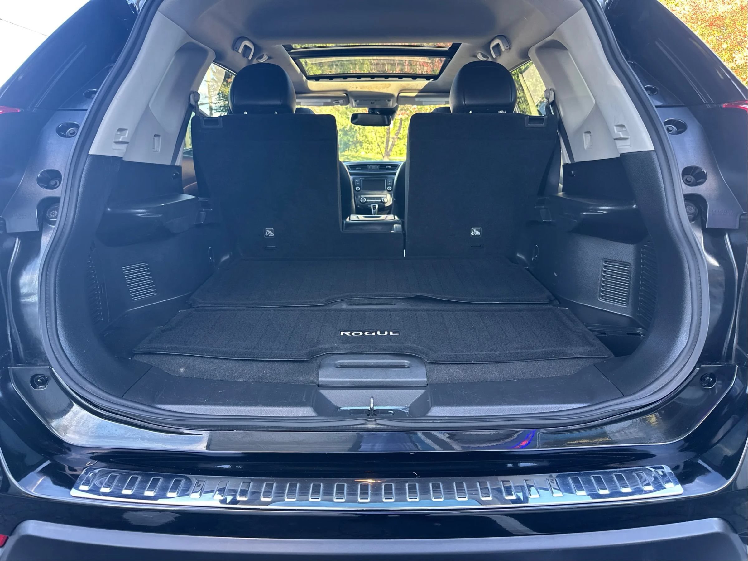 Used 2020 Nissan Rogue SL w/ Premium Package FWD image 15
