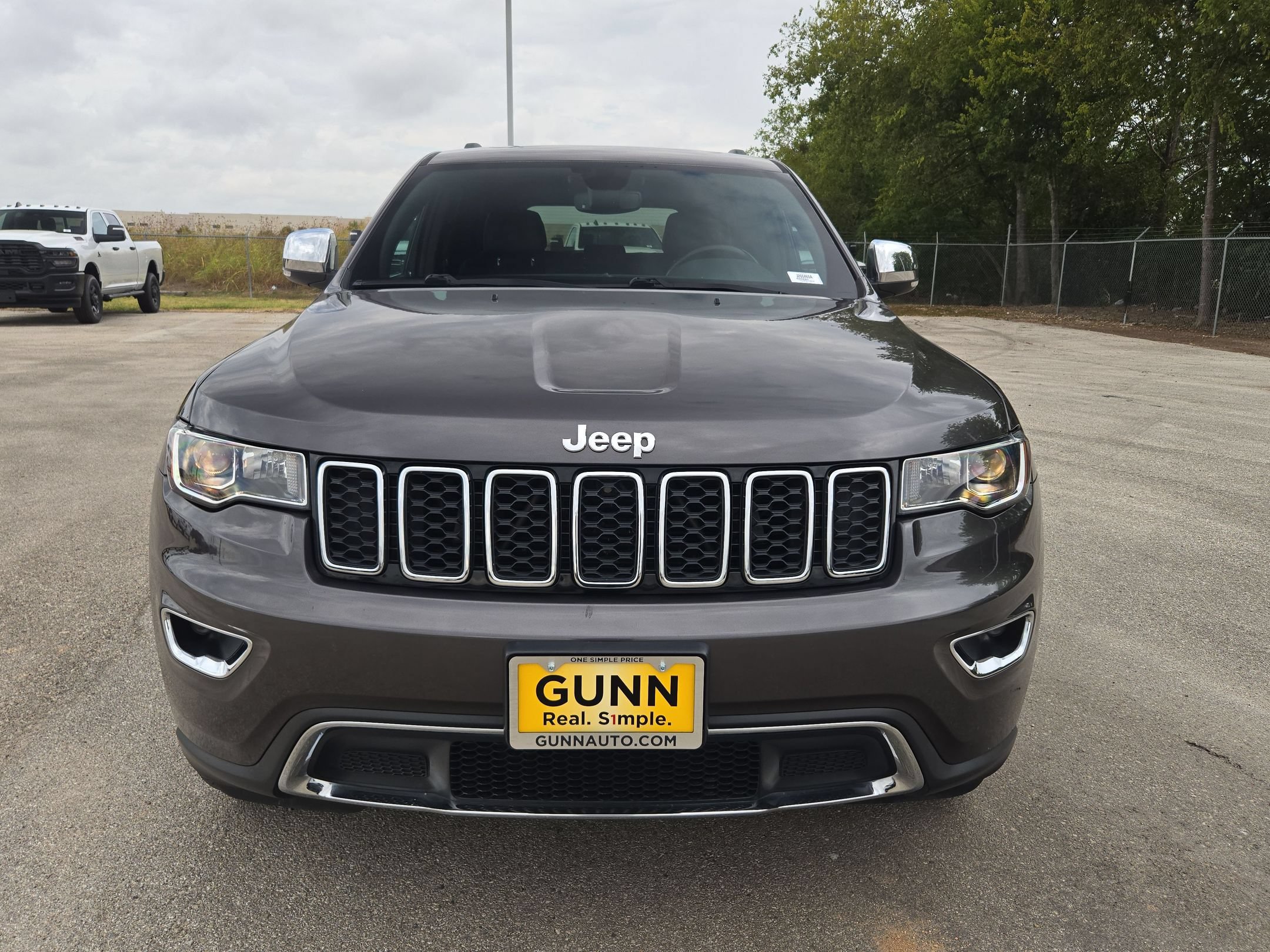Used 2020 Jeep Grand Cherokee Limited w/ Trailer Tow Group IV RWD image 8