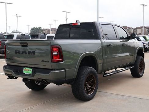 New 2026 RAM 1500 4x4 Crew Cab image 7