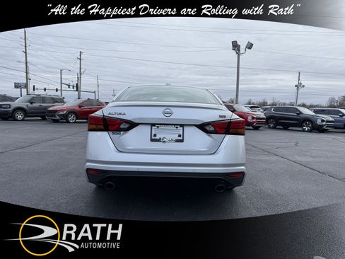 Used 2024 Nissan Altima 2.5 SR image 8