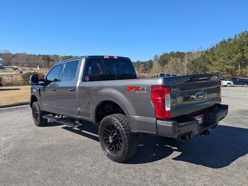 Used 2019 Ford F250 Lariat w/ Lariat Ultimate Package image 7
