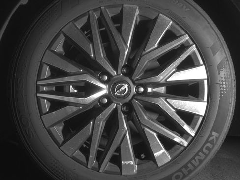 Used 2025 Nissan Altima 2.5 SV image 12