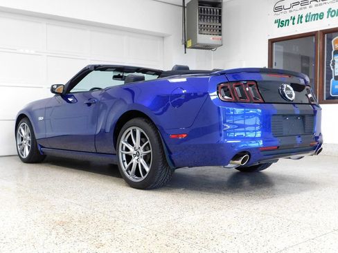 Used 2013 Ford Mustang GT Premium w/ Electronics Pkg RWD image 15