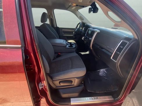 Used 2017 RAM 1500 Big Horn RWD image 25