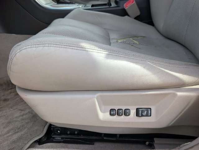 Used 2005 INFINITI G35 x Sedan w/ (P03) Premium Pkg C AWD/4WD image 15