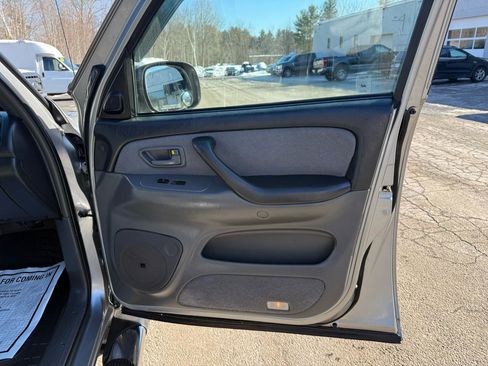 Used 2004 Toyota Tundra SR5 image 31