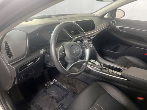 Used 2023 Hyundai Sonata Limited FWD image 9