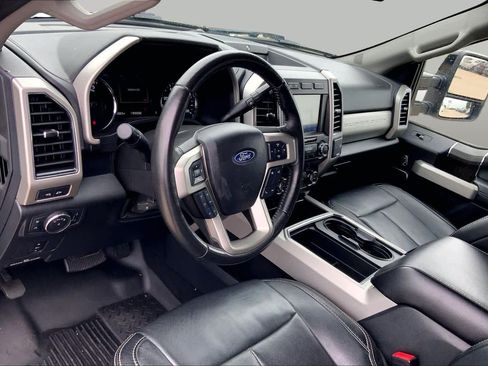 Used 2020 Ford F250 Lariat w/ Lariat Value Package AWD/4WD image 34