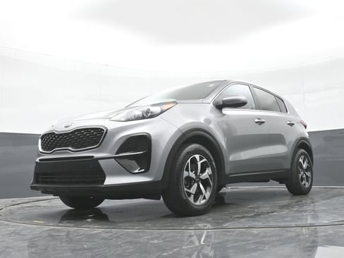 Used 2022 Kia Sportage LX FWD image 43