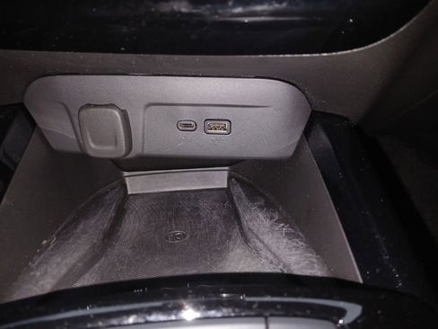 Used 2024 Chevrolet Trax ACTIV w/ Sunroof Package image 24