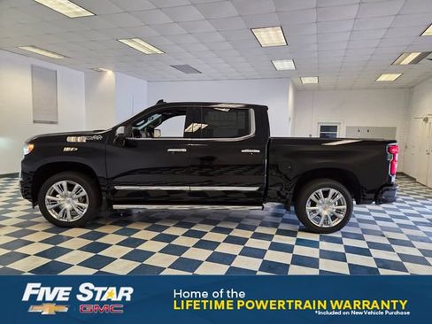New 2026 Chevrolet Silverado 1500 High Country w/ High Country Premium Package AWD/4WD image 4