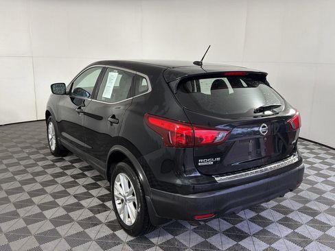Used 2017 Nissan Rogue Sport S w/ S Appearance Package image 5