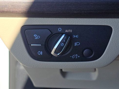 Used 2022 Audi Q5 2.0T Premium Plus w/ Premium Plus Package image 24