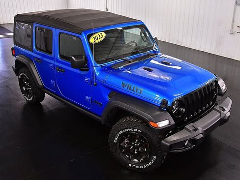 Used 2023 Jeep Wrangler Willys image 12