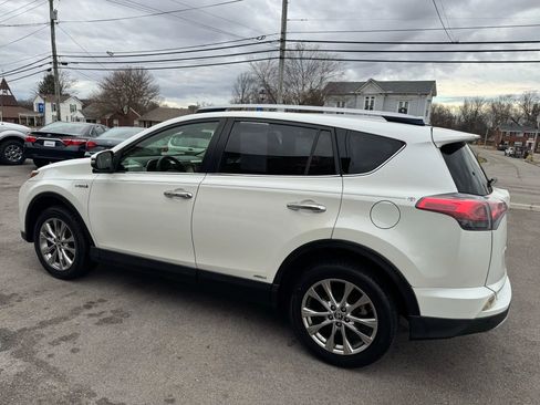 Used 2017 Toyota RAV4 Limited w/ Advanced Technology Package image 9