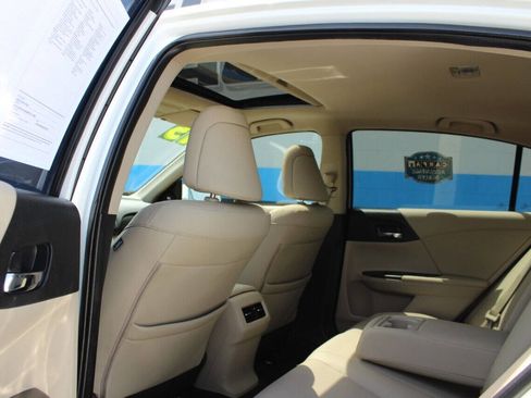 Used 2015 Honda Accord EX-L image 17