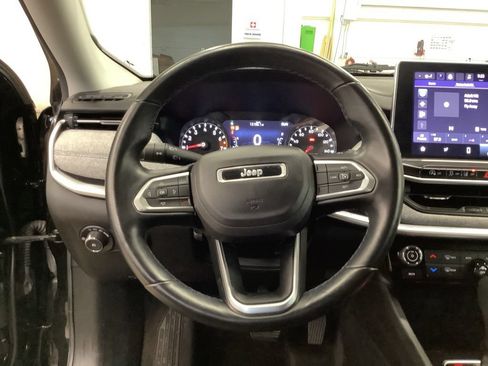 Used 2022 Jeep Compass Latitude w/ Convenience Group AWD/4WD image 7