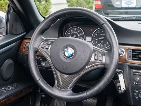 Used 2008 BMW 328i Convertible image 19