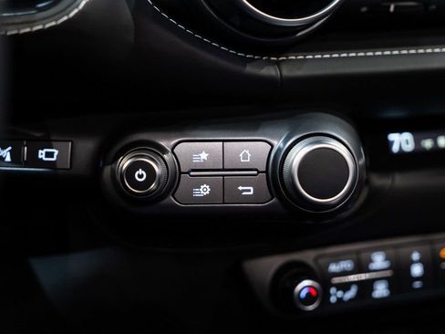 Certified 2022 Ferrari 812 GTS Base image 34