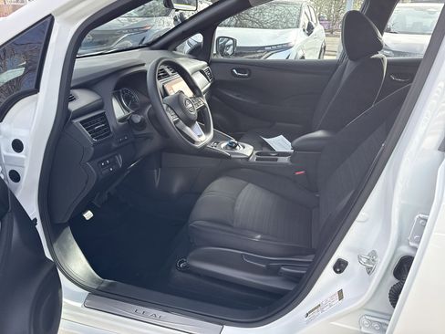 Certified 2024 Nissan Leaf S FWD image 15
