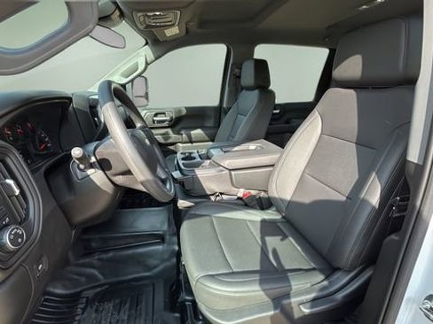 New 2025 Chevrolet Silverado 3500 W/T image 18