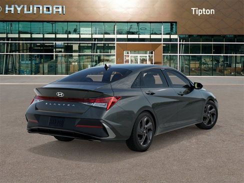 New 2026 Hyundai Elantra Sport image 4